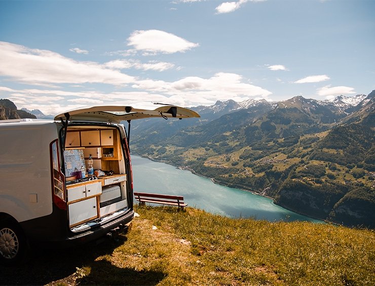 Come camperizzare un furgone: i costi da sostenere