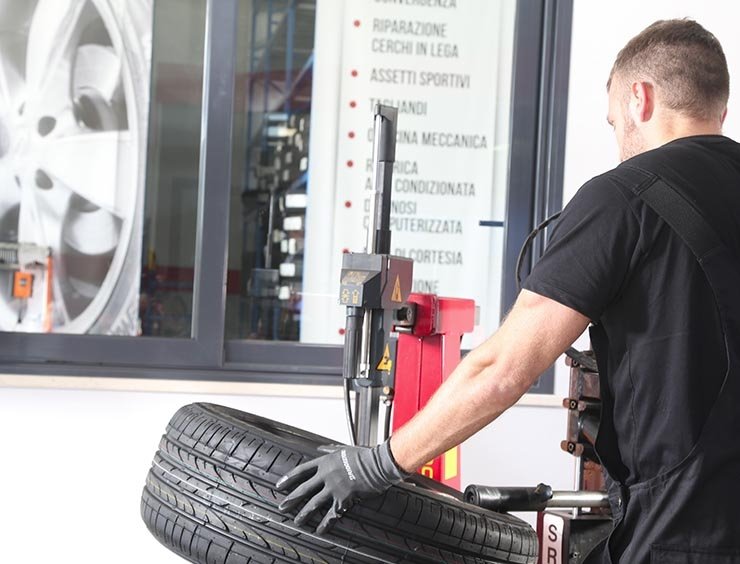 Rotazione dei pneumatici