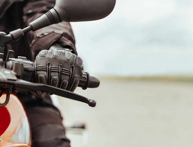 guanti da moto