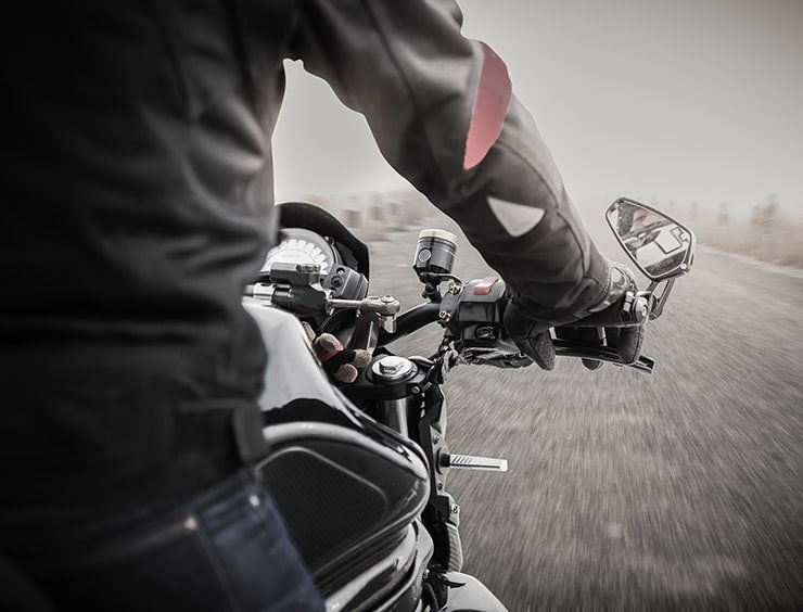 Rimessaggio della moto o abbigliamento invernale? 